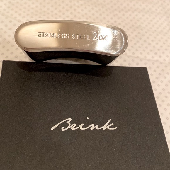 NWT Brink Hip Stainless Steel 2 Ounce Flask (includes Original Box) - Picture 6 of 7